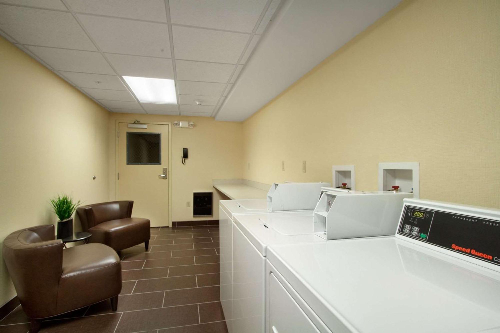 Homewood Suites By Hilton Rochester/Greece, Ny Екстериор снимка